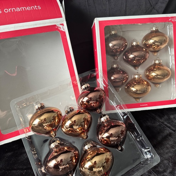 2010 2 boxes of rose/ amber gold tear drop glass ornaments - Picture 2 of 2